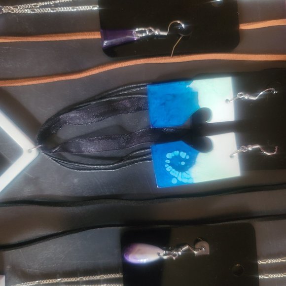 Resin Epoxy Jewelry - Picture 2 of 5